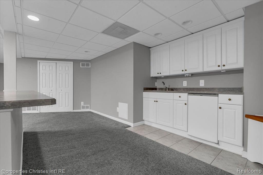 5963 James Head Court, West Bloomfield, MI 48324 — Photo 24