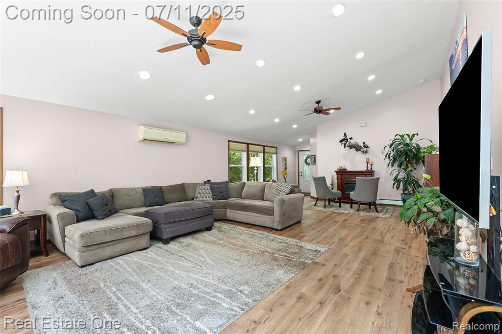 4217 Link Avenue, Brighton, MI 48114 — Photo 8