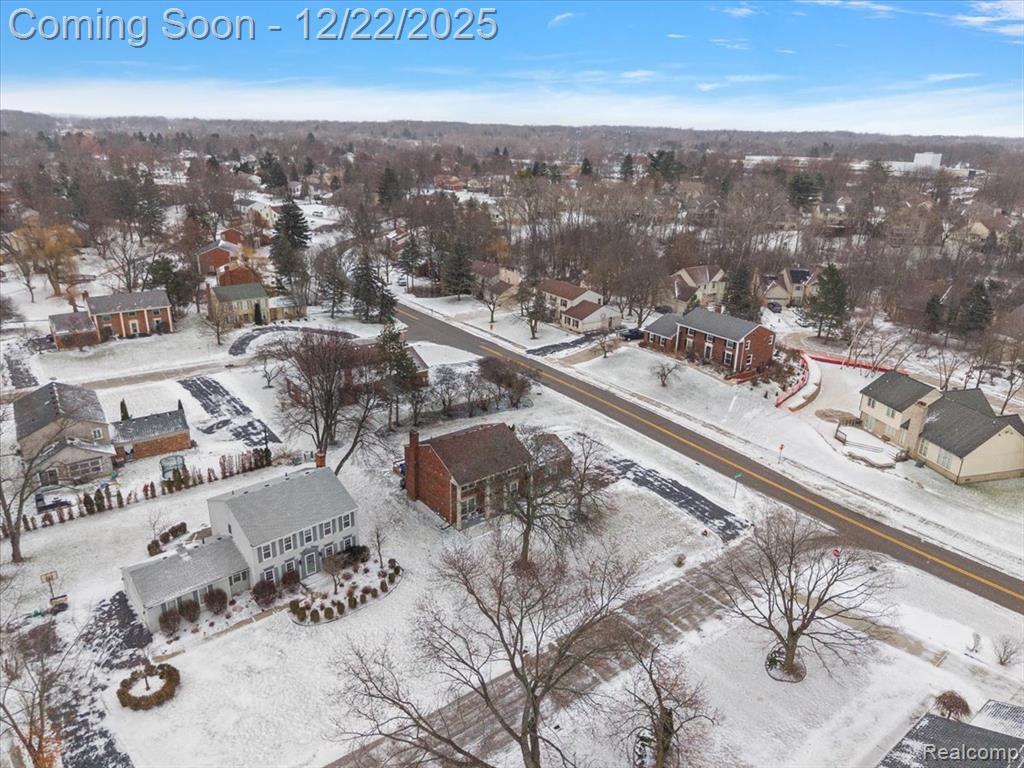 4250 Greenstown Drive, West Bloomfield, MI 48323 — Photo 9