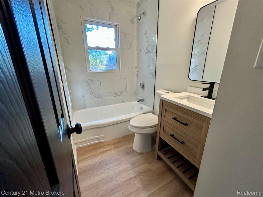 5502 Susan Street, Flint, MI 48505 — Photo 6