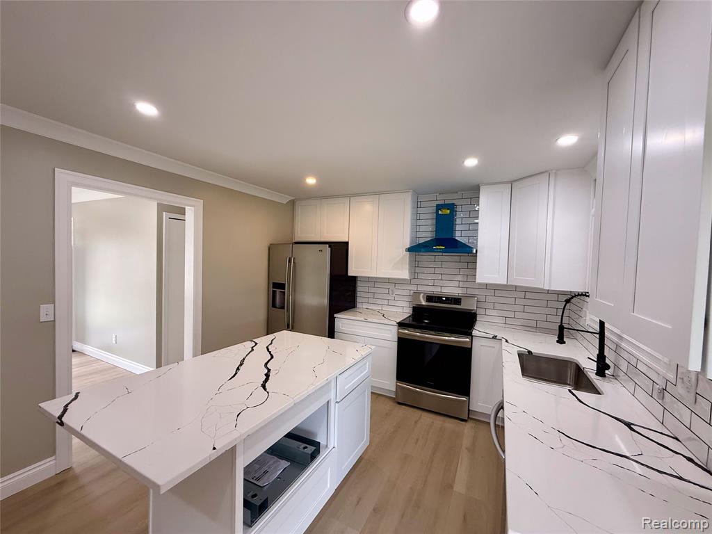 18144 N Oak Drive, Clinton Twp, MI 48038 — Photo 11