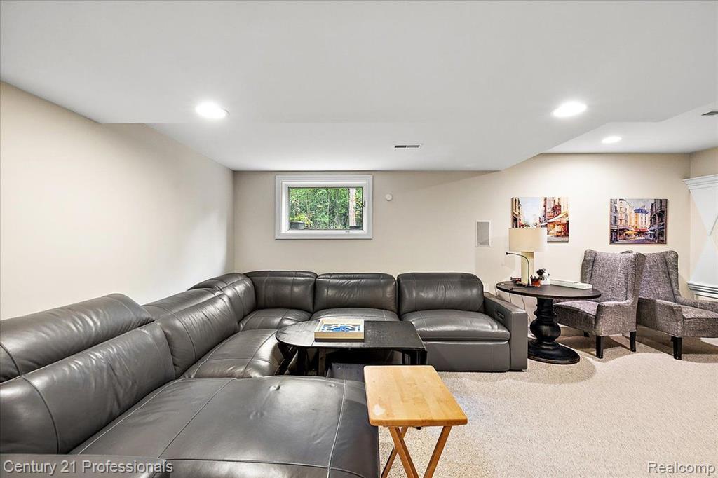 4735 OAKHURST RIDGE Road, Clarkston, MI 48348 — Photo 50