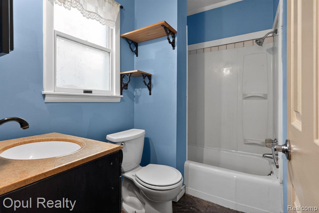 522 E Cavanaugh Road, Lansing, MI 48910 — Photo 18