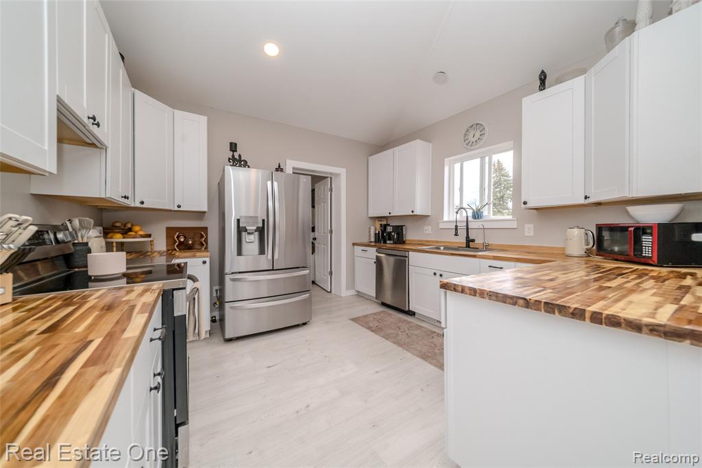 515 S Michigan Avenue, Howell, MI 48843 — Photo 22