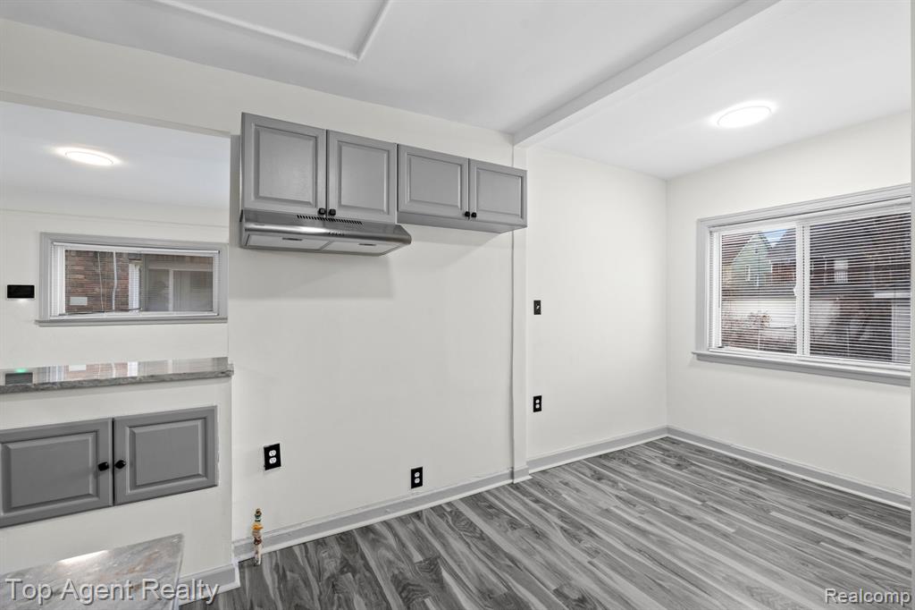 16204 Wisconsin Street, Detroit, MI 48221 — Photo 8