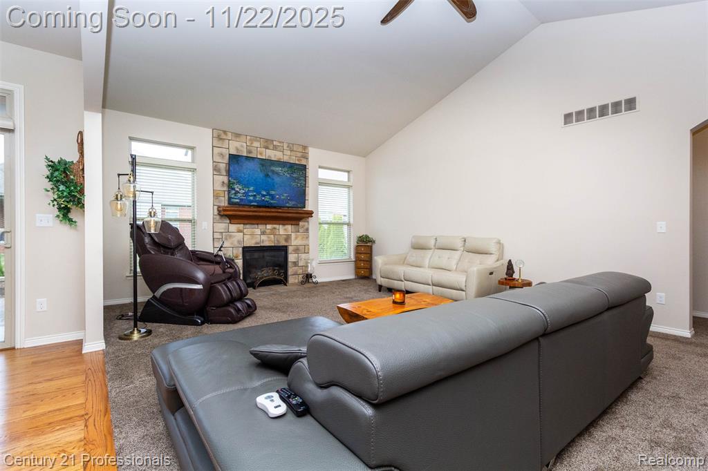 43835 Pheasant Lane, Clinton Twp, MI 48038 — Photo 9