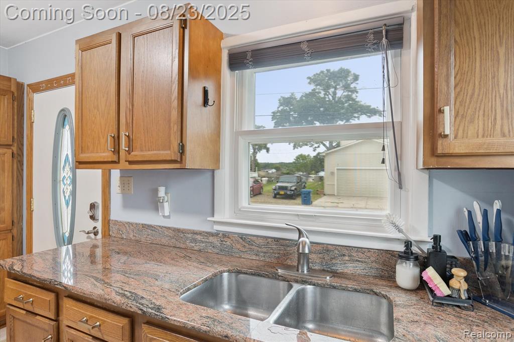 9037 Buckingham Street, White Lake, MI — Photo 15
