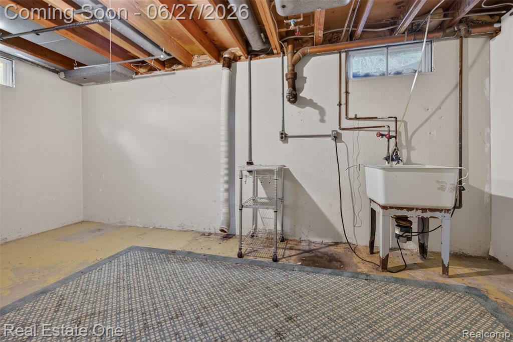 10379 Hegel Road, Goodrich Vlg, MI — Photo 44