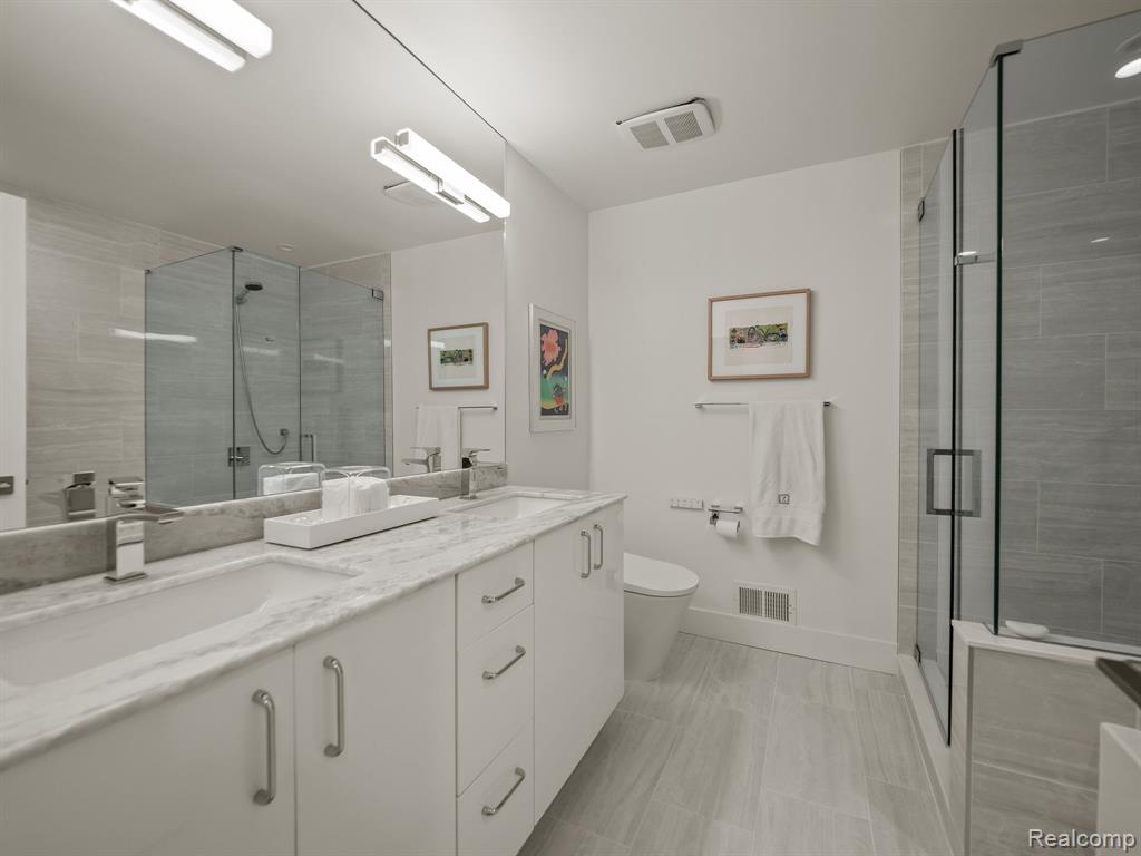 6420 Apple Grove Lane, Bloomfield Hills, MI 48301 — Photo 24