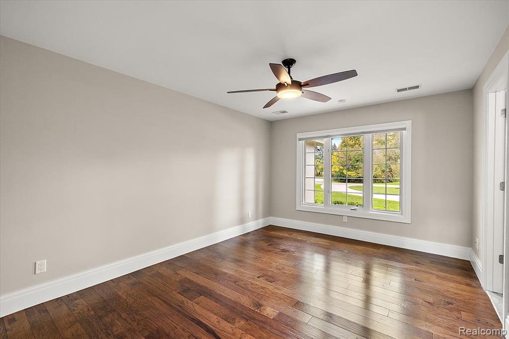 5741 Snowshoe Circle, Bloomfield Hills, MI 48301 — Photo 41