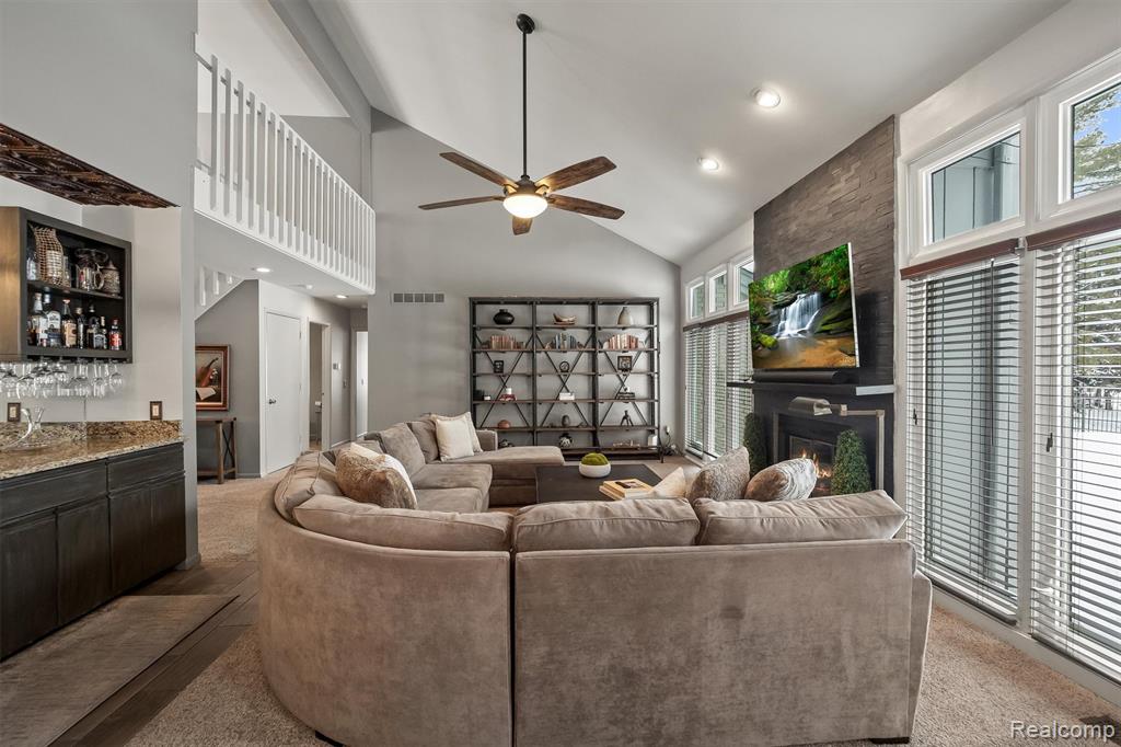 4926 Oak River Drive, Troy, MI 48098 — Photo 8