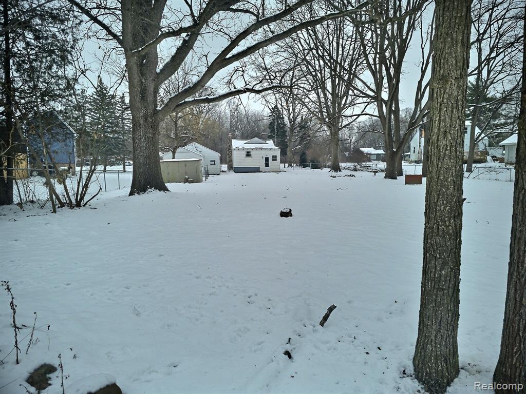 5366 Van Slyke Road, Flint, MI 48507 — Photo 14