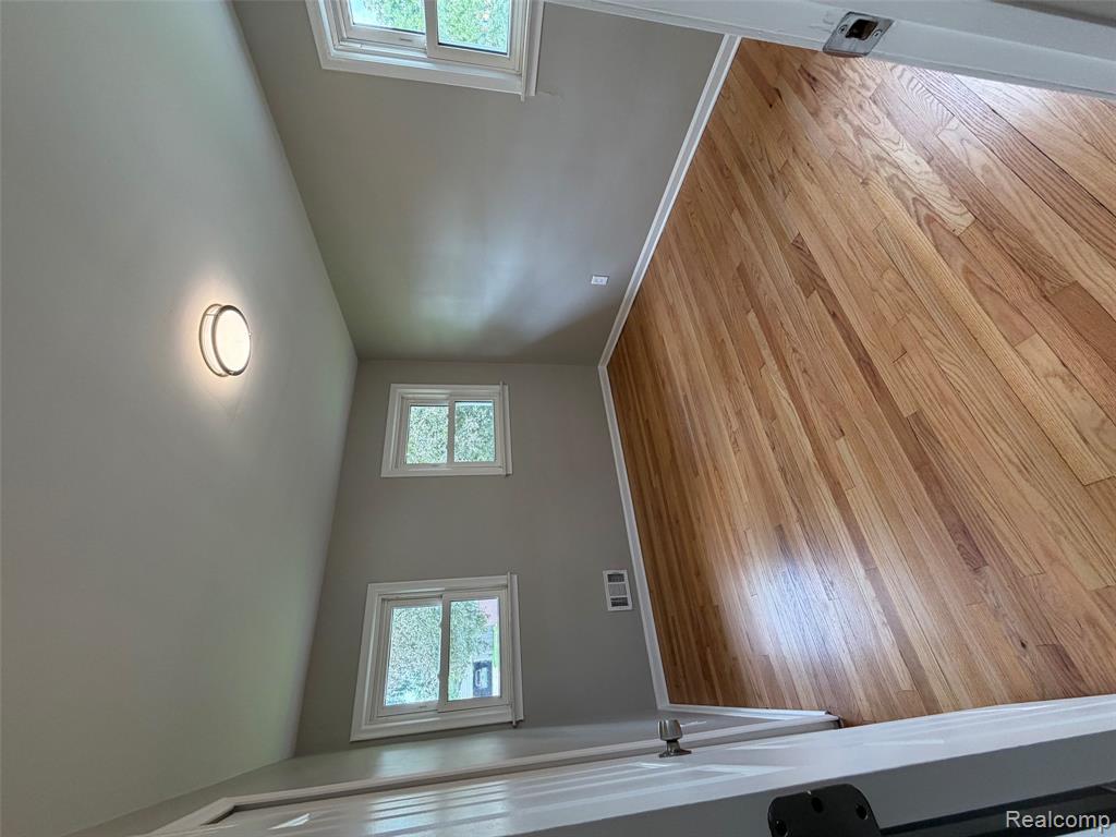 755 VENOY Avenue, Madison Heights, MI 48071 — Photo 9