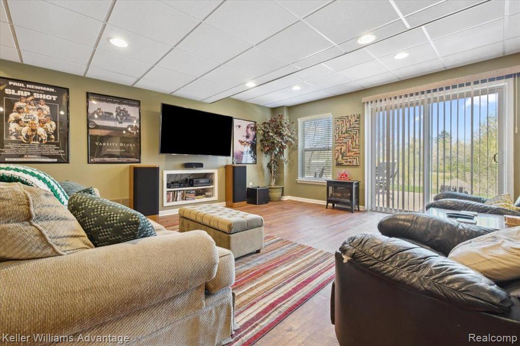 51146 UPLAND VIEW Street, Canton, MI 48188 — Photo 35