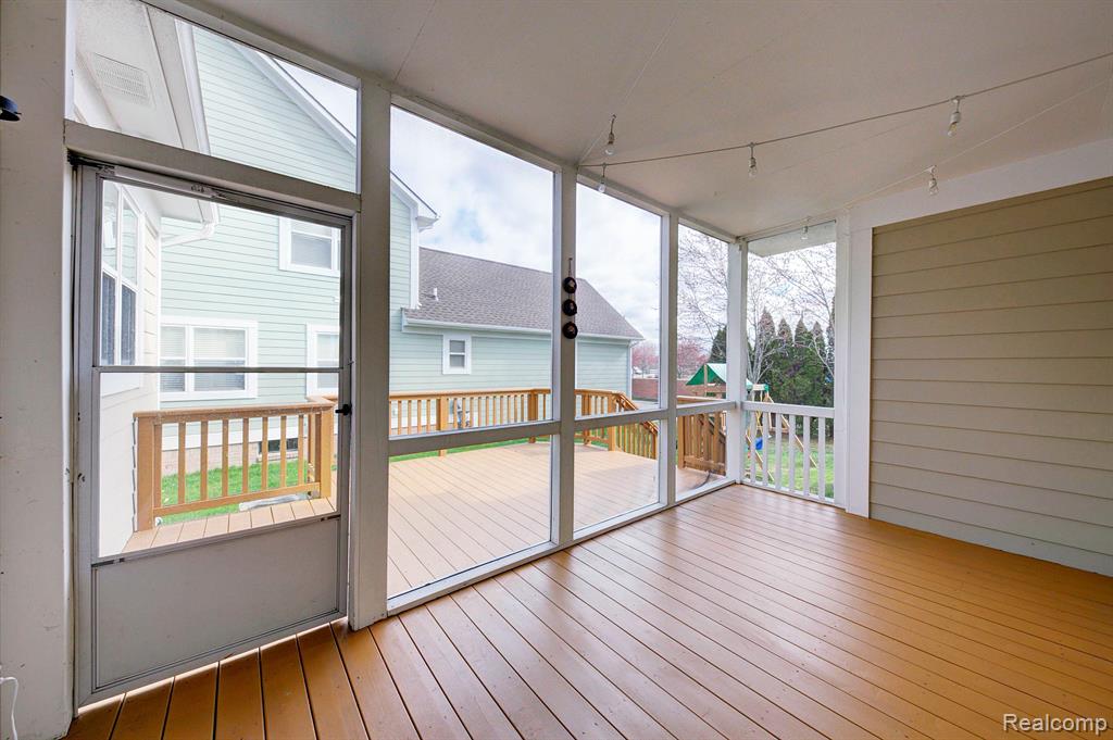 42551 Whitman Way, Novi, MI 48377 — Photo 34