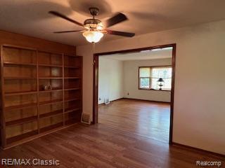 2534 Edgemere Street, Commerce Twp, MI 48382 — Photo 9