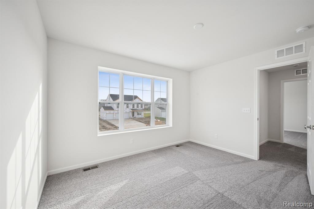 54823 Heron Circle, New Baltimore, MI 48047 — Photo 28