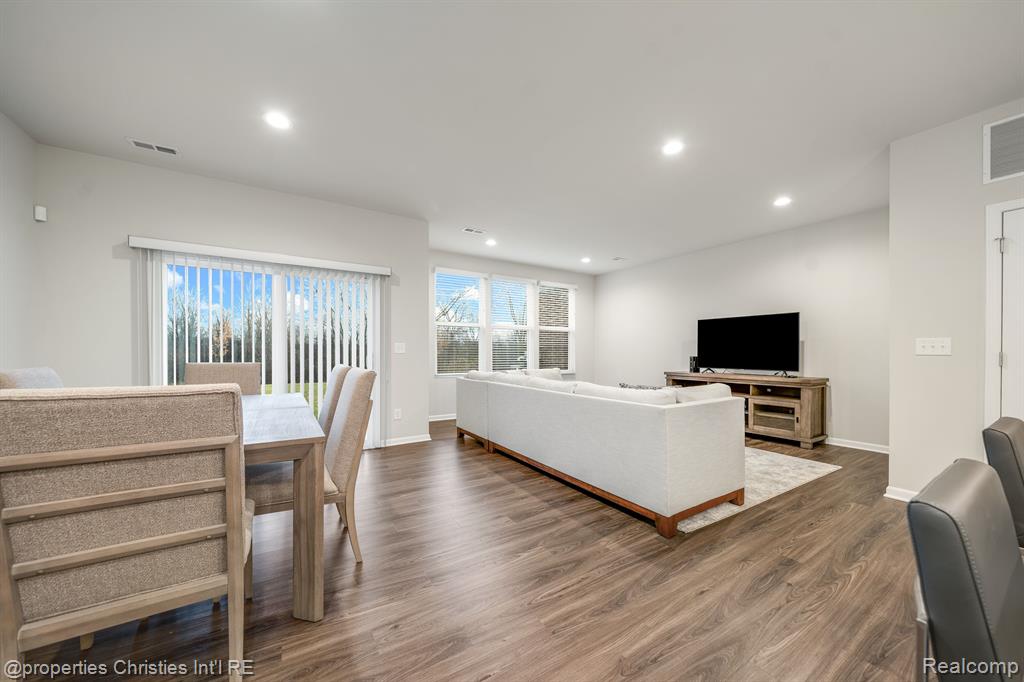 43580 PROSPECT, Novi, MI — Photo 11