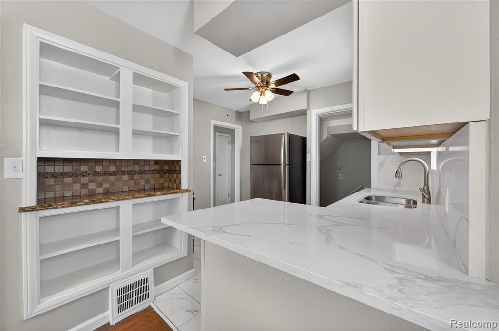 1781 Brys Drive, Grosse Pointe Woods, MI 48236 — Photo 13