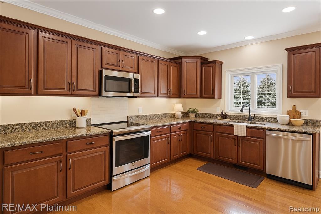 7623 Tipperary Trail, Fenton, MI 48430 — Photo 18
