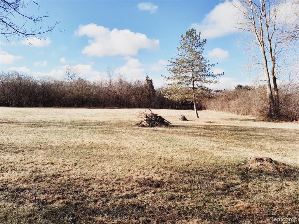 4098 E CARPENTER Road, Flint, MI 48506 — Photo 27