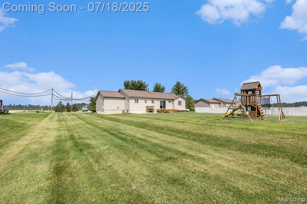7419 Seymour Road, Swartz Creek, MI 48473 — Photo 21