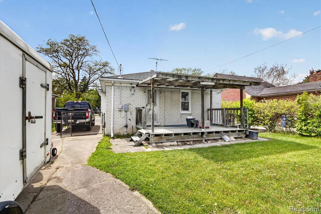 17706 Centralia, Redford, MI 48240 — Photo 40