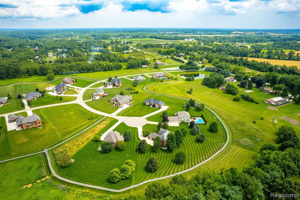 69493 MEADOWBROOK Lane, Bruce, MI 48065 — Photo 14