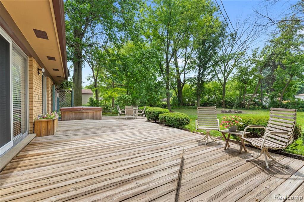 8848 Caroline Street, Taylor, MI 48180 — Photo 33