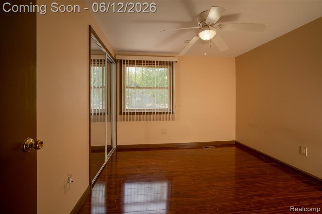 5061 Temple Drive, Sterling Heights, MI 48310 — Photo 17