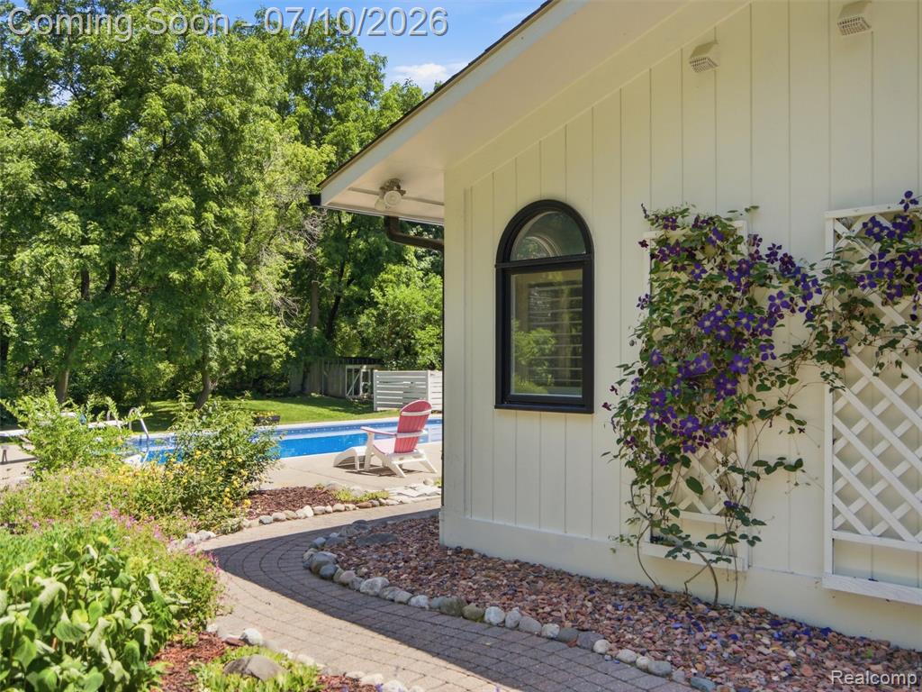 670 W Snell Road, Rochester, MI 48306 — Photo 64