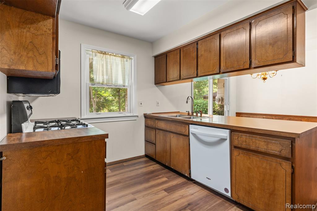 6223 Thorneycroft Drive, Shelby Twp, MI 48316 — Photo 11