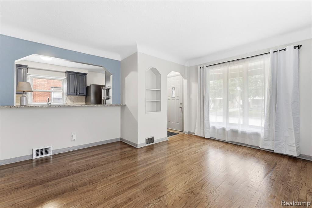 9636 Quandt Avenue, Allen Park, MI 48101 — Photo 5