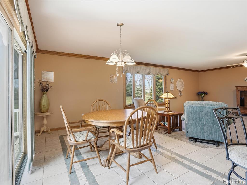 4695 Melanie Lane, White Lake, MI 48383 — Photo 11