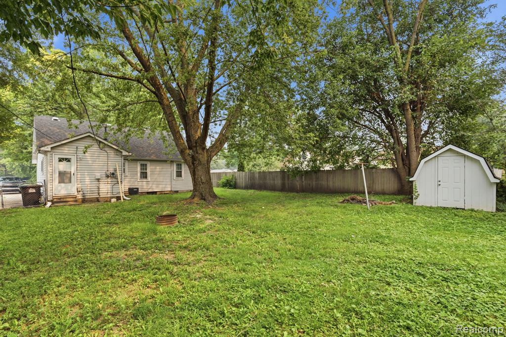 5852 Beech Daly Road, Taylor, MI 48180 — Photo 27