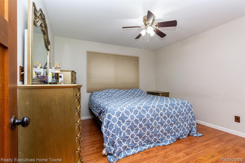39654 EDGEMONT Drive, Sterling Heights, MI 48310 — Photo 18