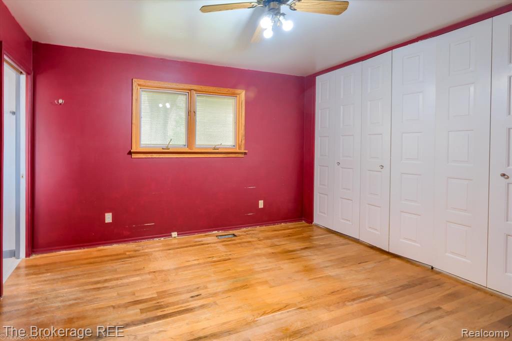 418 Windmill Point Drive, Flushing, MI 48433 — Photo 27