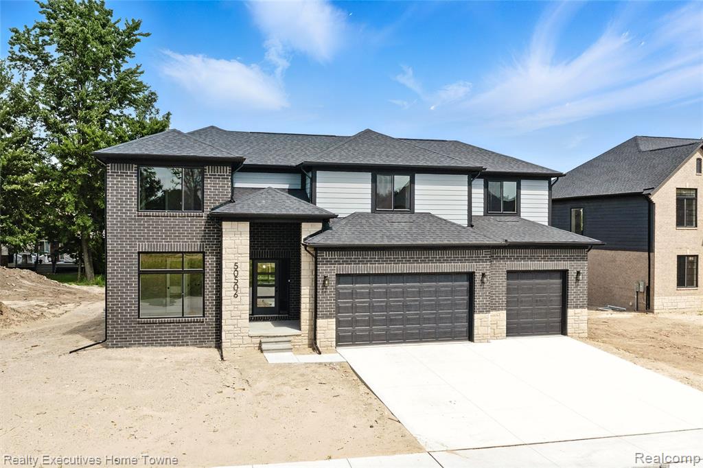 50733 MISTWOOD Drive, Macomb, MI 48042 — Photo 2