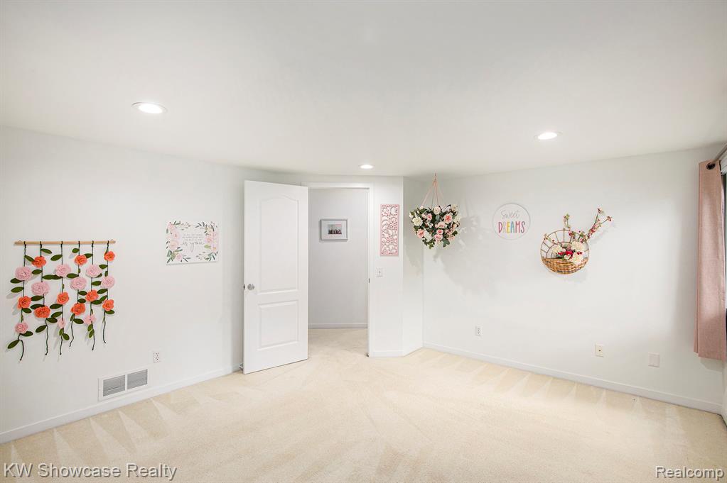 396 Rosario Lane, White Lake, MI — Photo 14