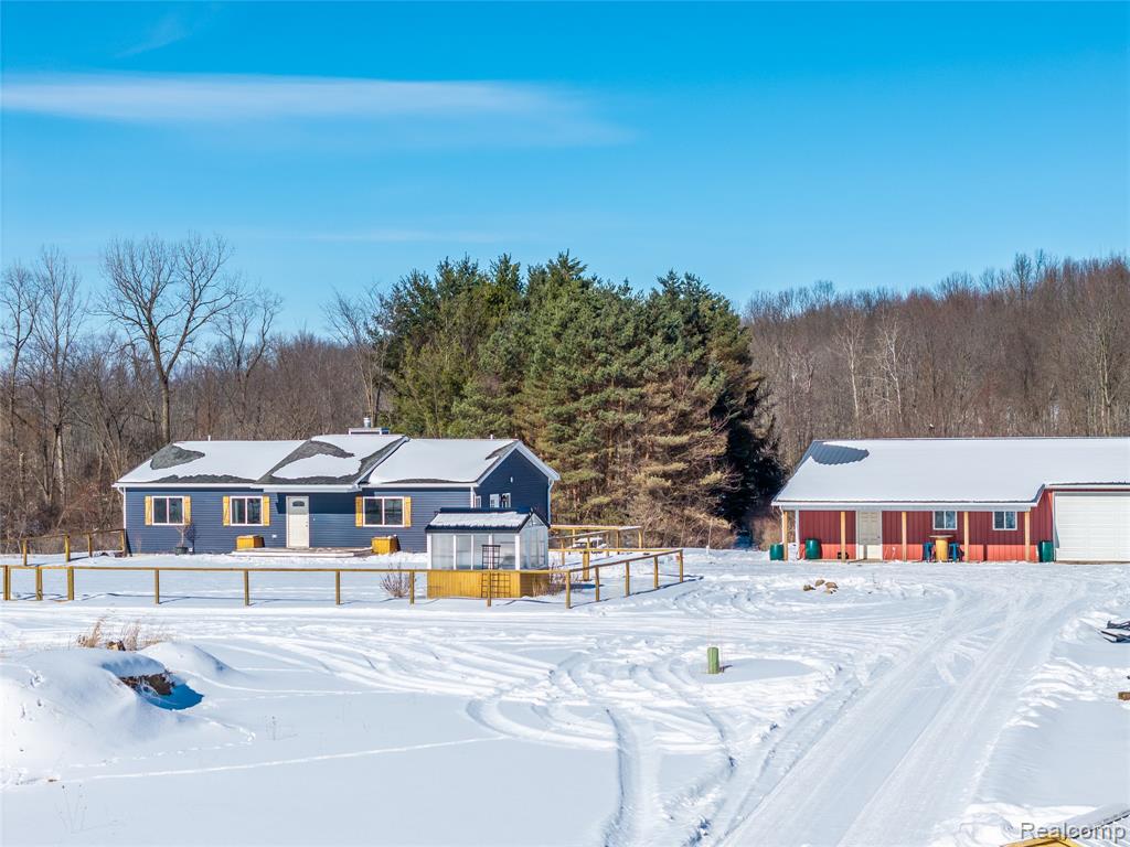 2193 Hummer Lake Road, Ortonville, MI 48462 — Photo 2