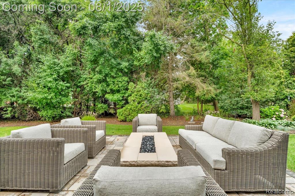 5624 Sutters Lane, Bloomfield Hills, MI 48301 — Photo 36