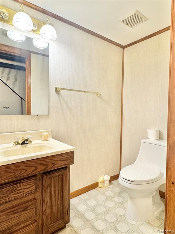 6186 Smithfield Drive, Troy, MI 48085 — Photo 21