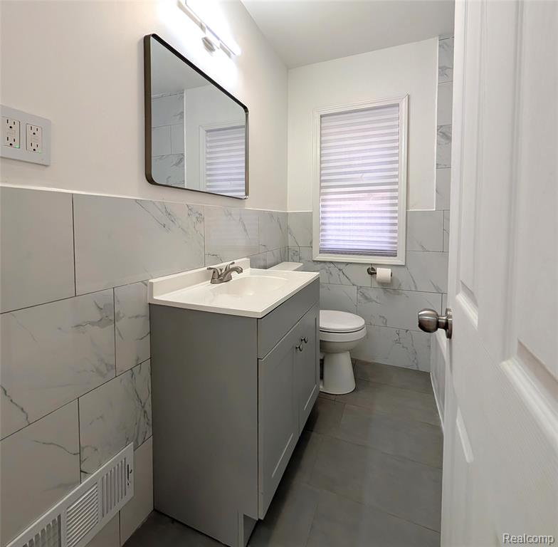9131 Wayburn Street, Detroit, MI 48224 — Photo 12