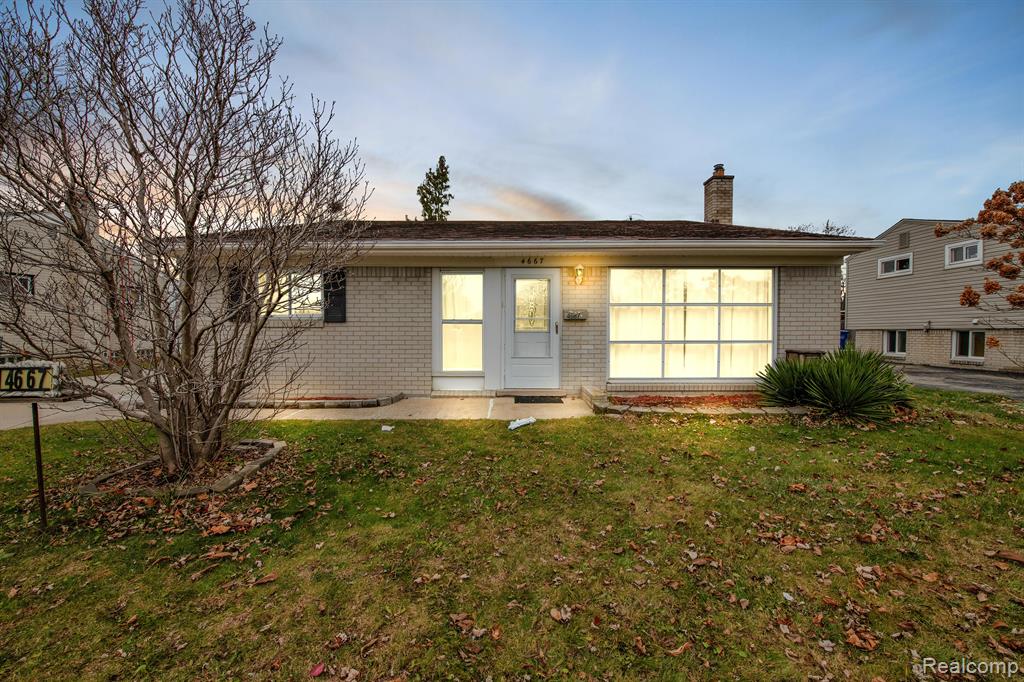 4667 E 13 MILE Road, Warren, MI 48092 — Photo 3