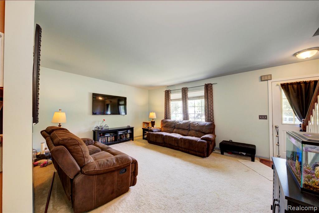 8972 Ash Drive, Whitmore Lake, MI 48189 — Photo 6