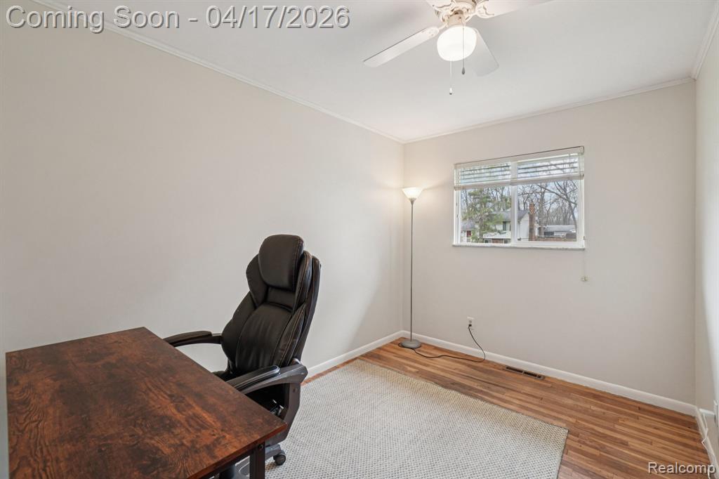2385 Keith Road, West Bloomfield, MI 48324 — Photo 17