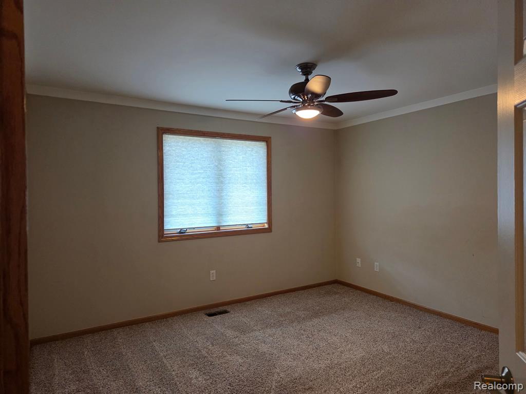 4453 CREEKVIEW Drive, Howell, MI 48843 — Photo 16