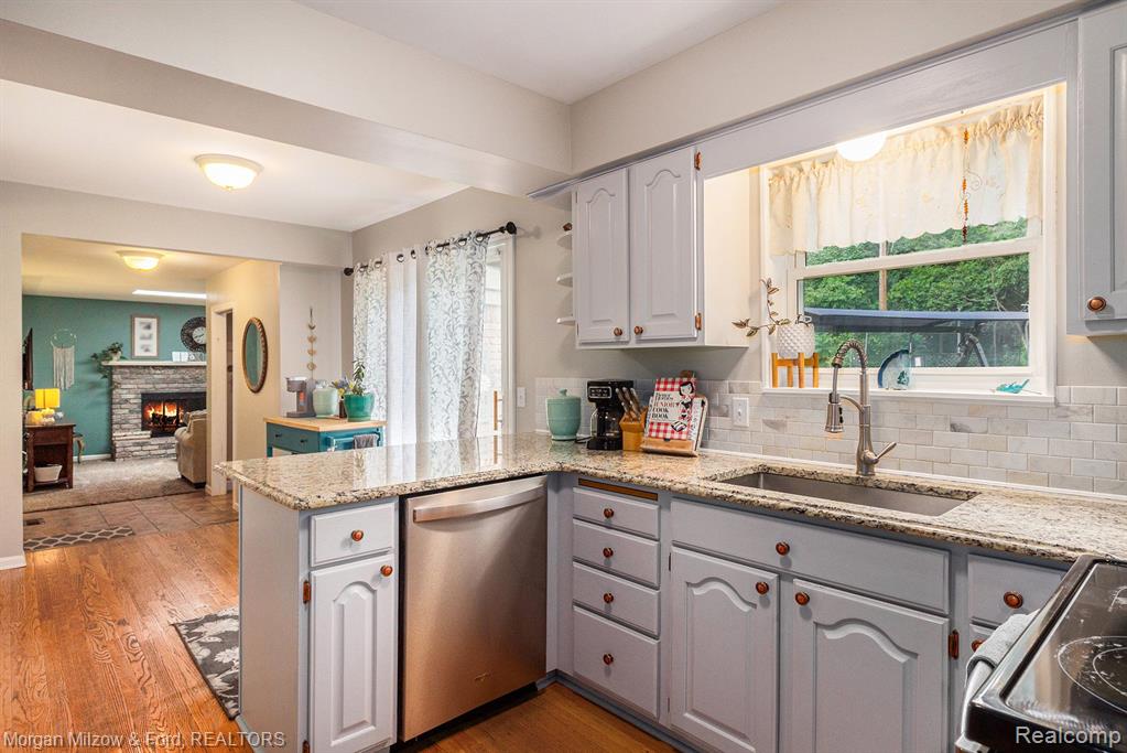 5010 Parview Drive, Clarkston, MI — Photo 10