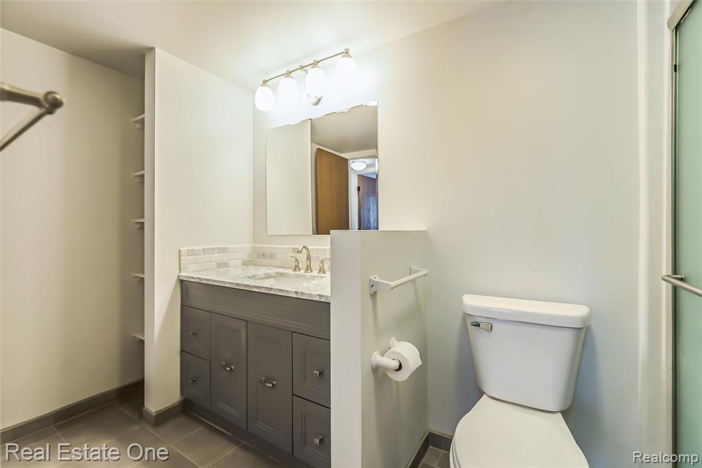 410 Spring Brooke Drive, Brighton, MI 48116 — Photo 18