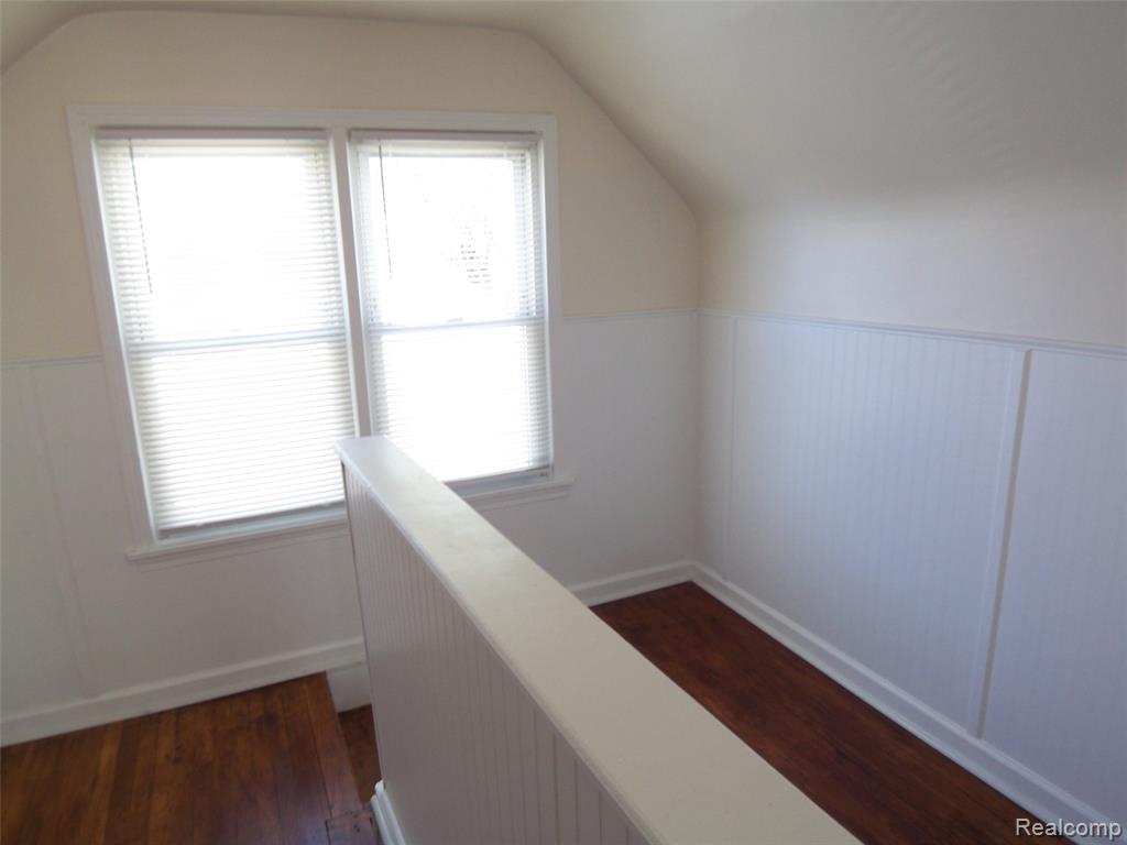 8269 Sterling, Center Line, MI 48015 — Photo 31